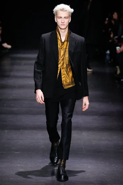 Look 6